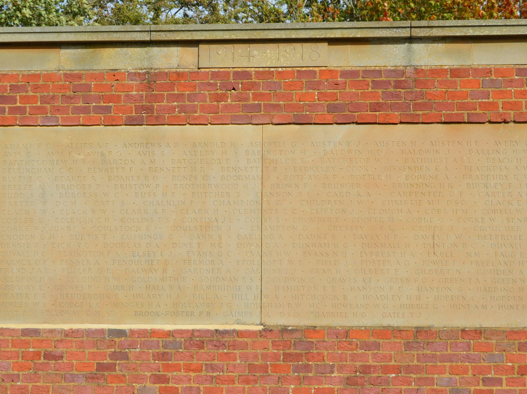 Tonbridge Memorial Garden景点图片