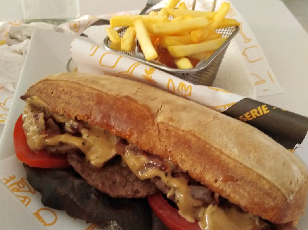 Biougra餐馆和美食-Chouquet's