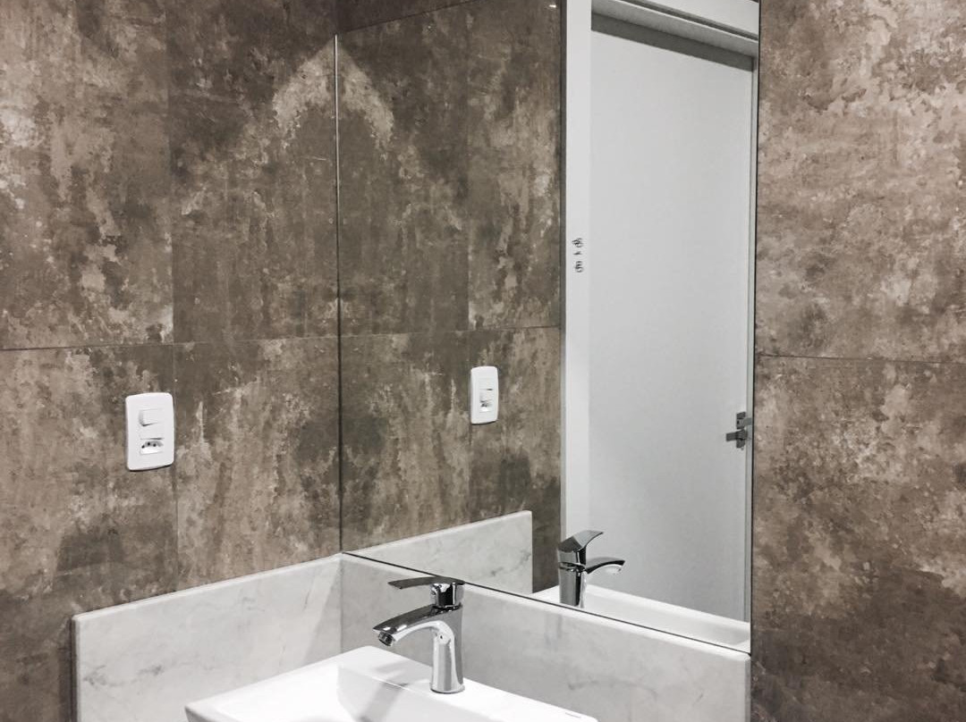 Petri Plaza Hotel主图