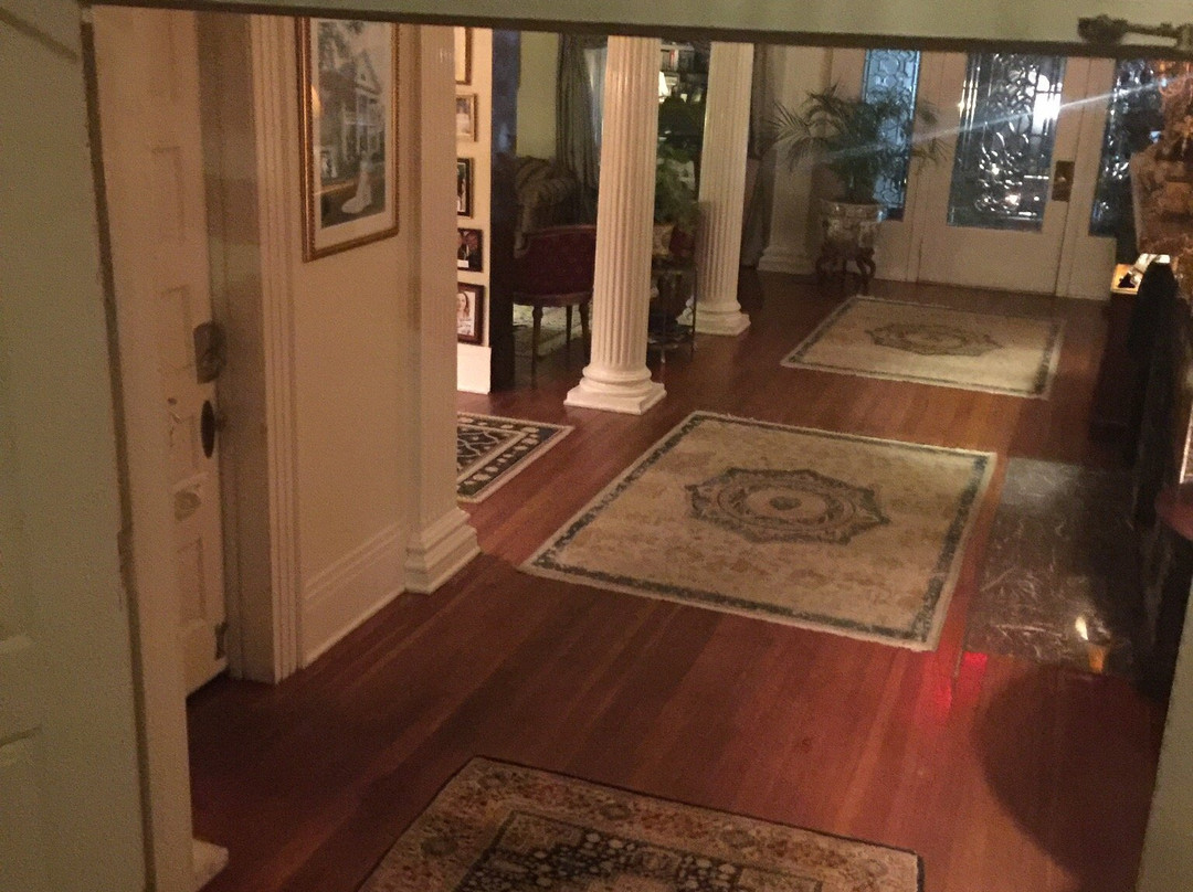 The Historic Michabelle Inn主图