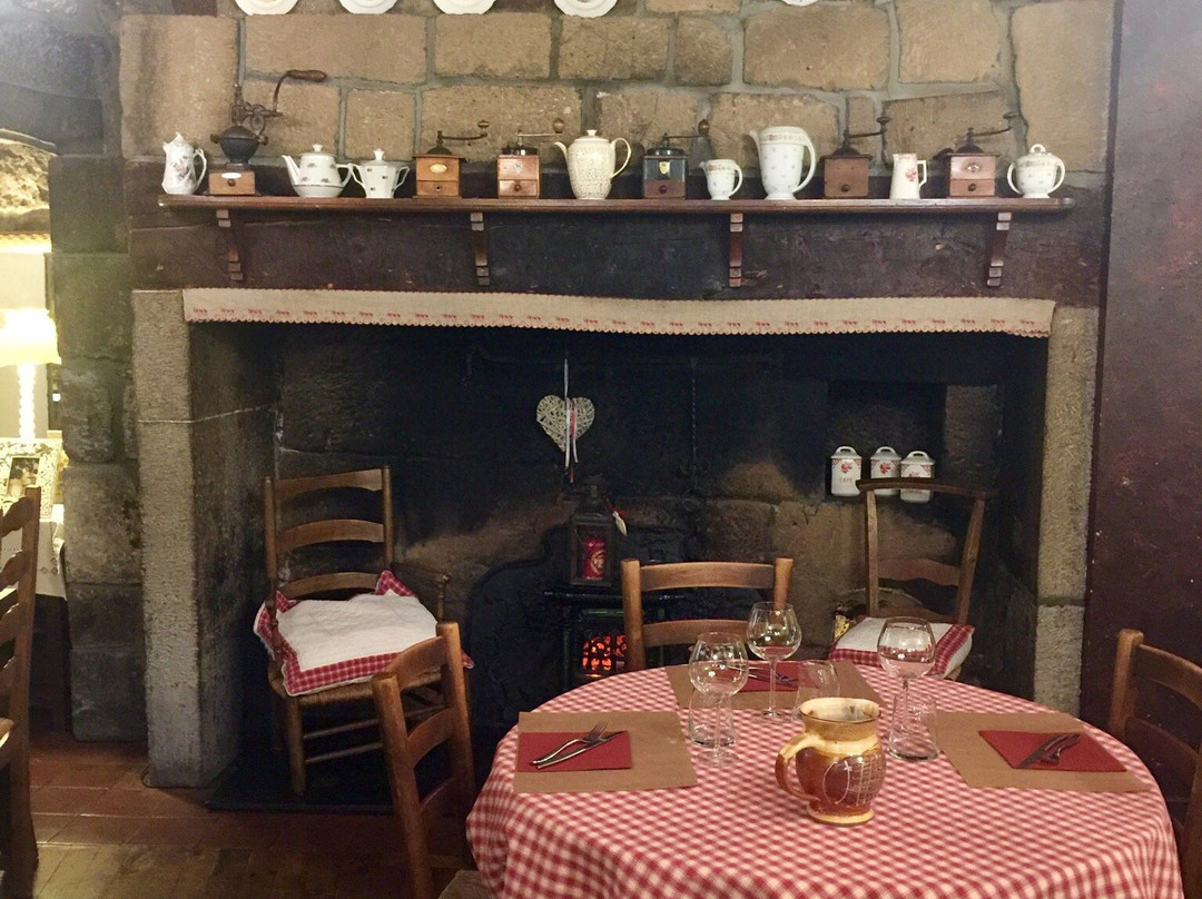 Hotel Restaurant du Plomb du Cantal主图
