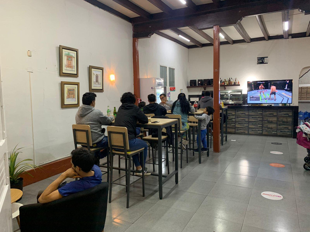 Sunset Store Co Boutique Café