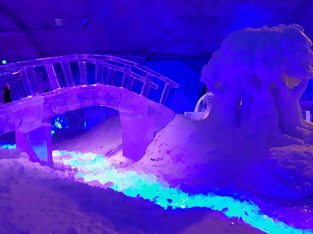 Pieksamaki旅游景点-Moomin IceCave