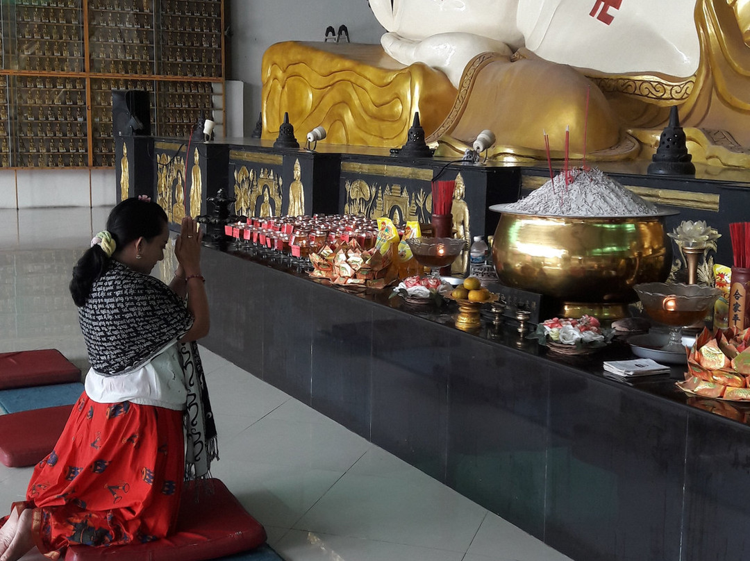 Vihara Buddha Dharma & 8 Pho Sat景点图片