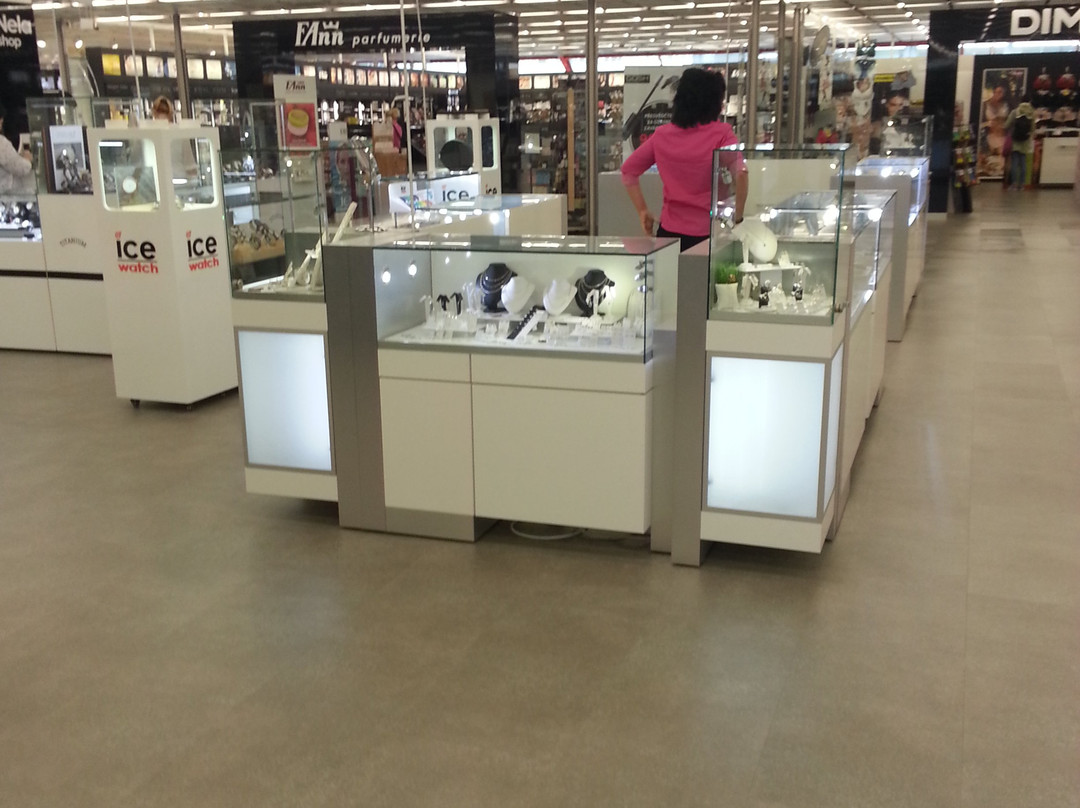 DBK shopping centre-布拉格必去景点