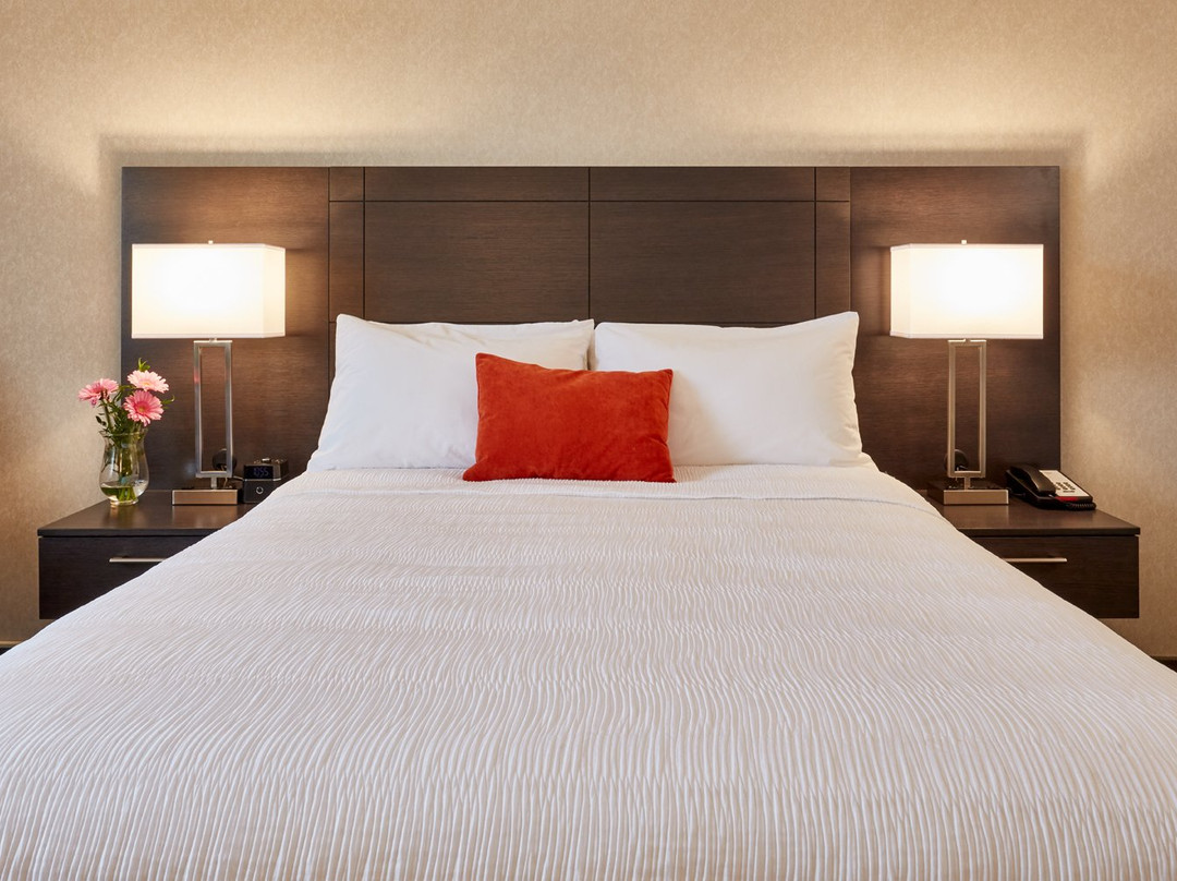 Travelway Inn Sudbury主图