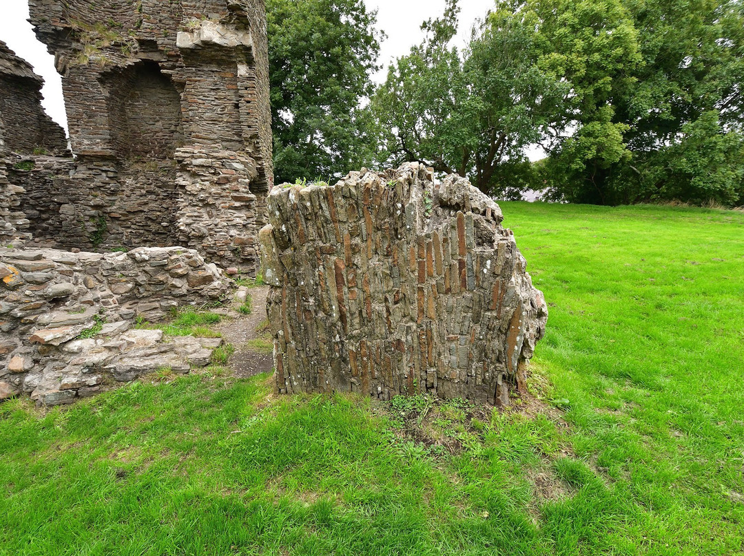 Loughor Castle景点图片