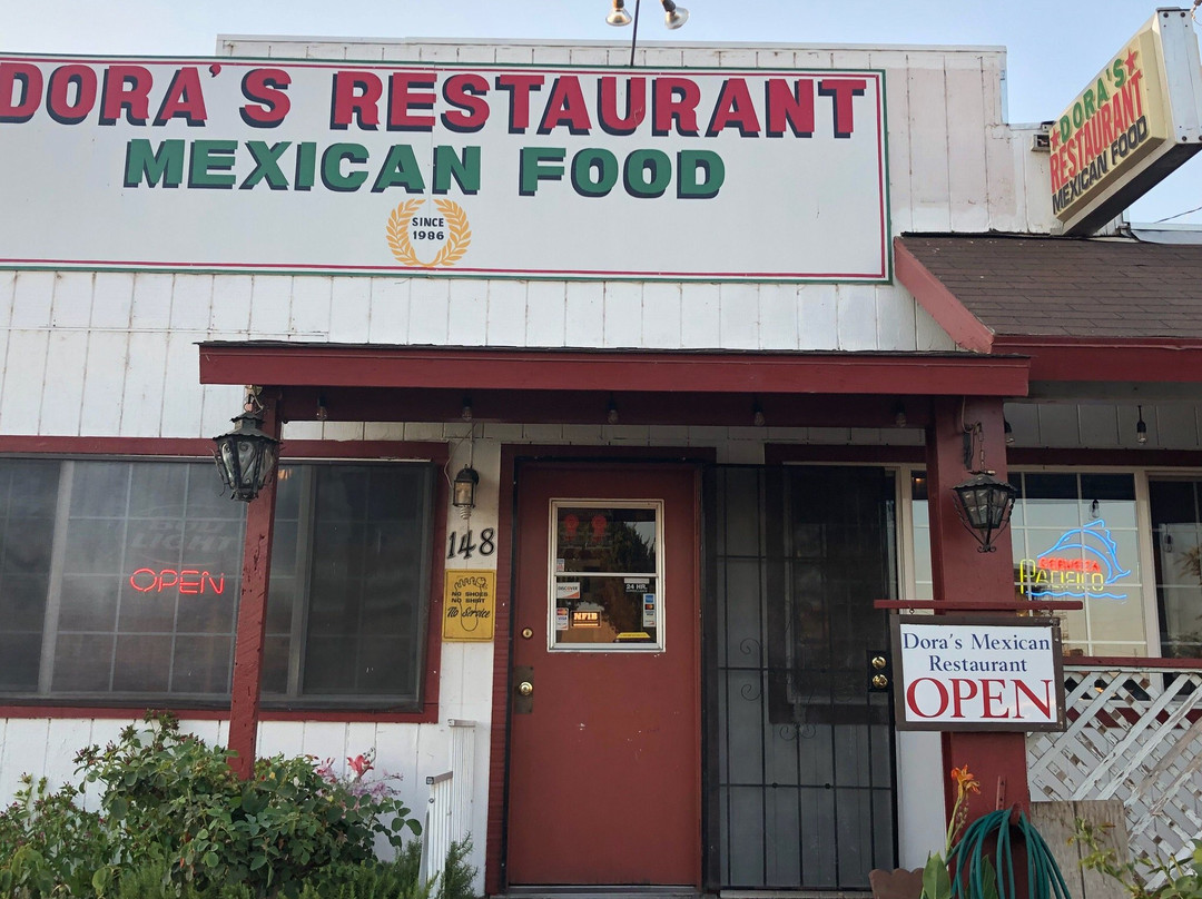 Lemon Cove餐馆和美食-Dora's Restaurant