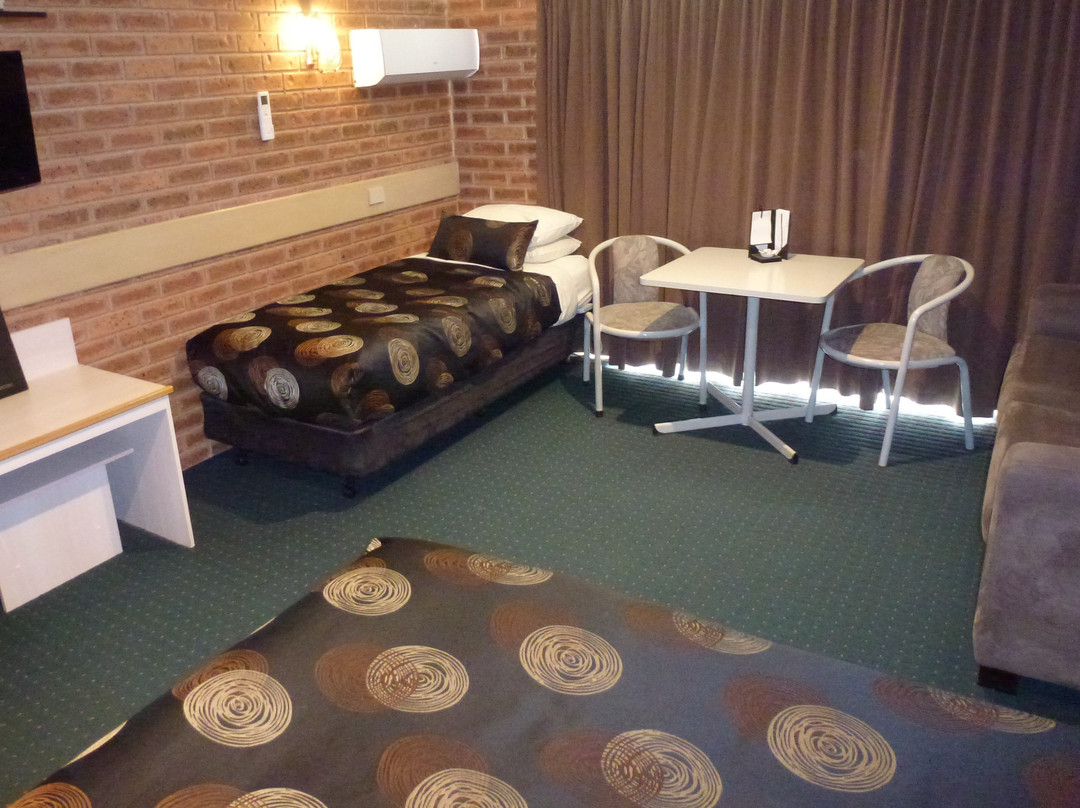 Colonial Motor Inn Bairnsdale - Golden Chain Motel主图