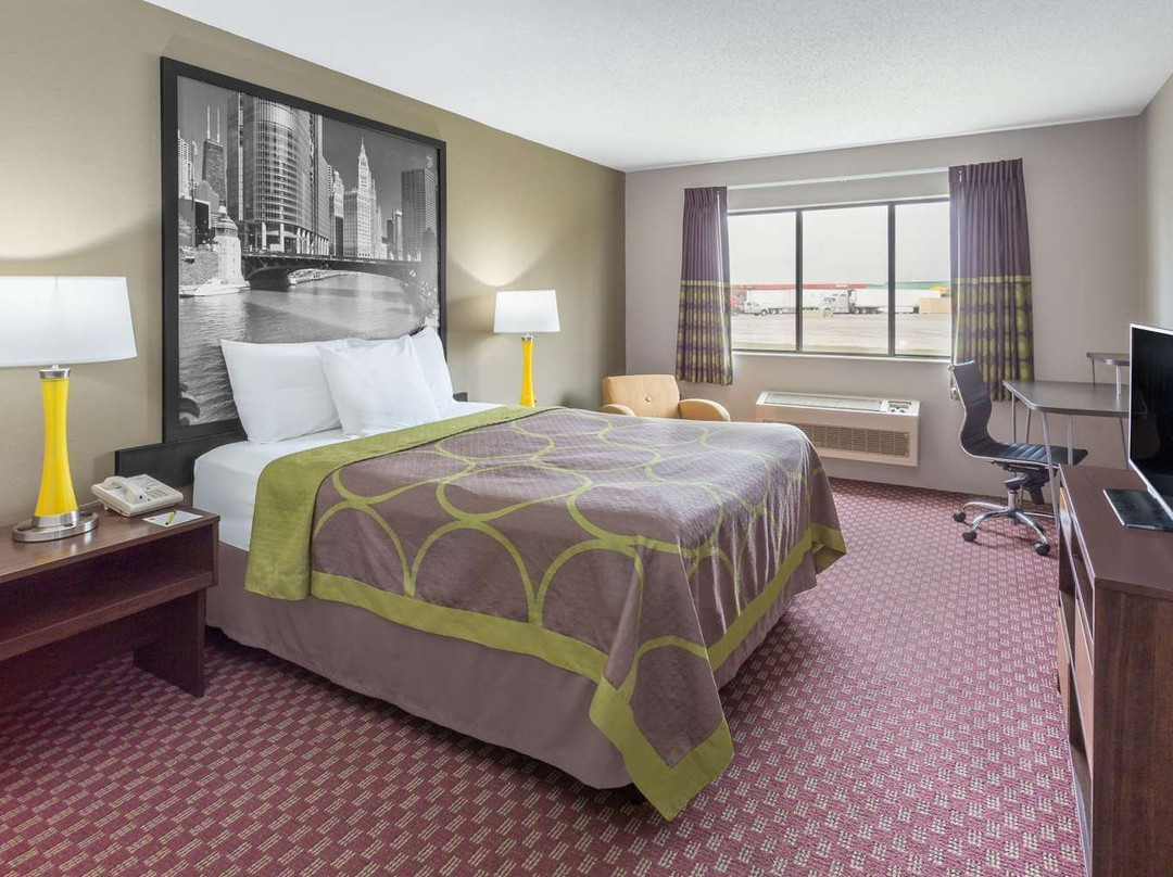 Super 8 by Wyndham Hebron Lowell Area主图