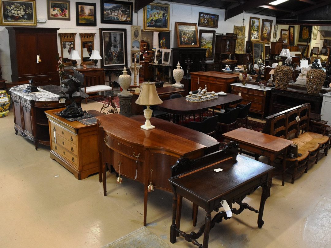 Antique Attic-多森必去景点