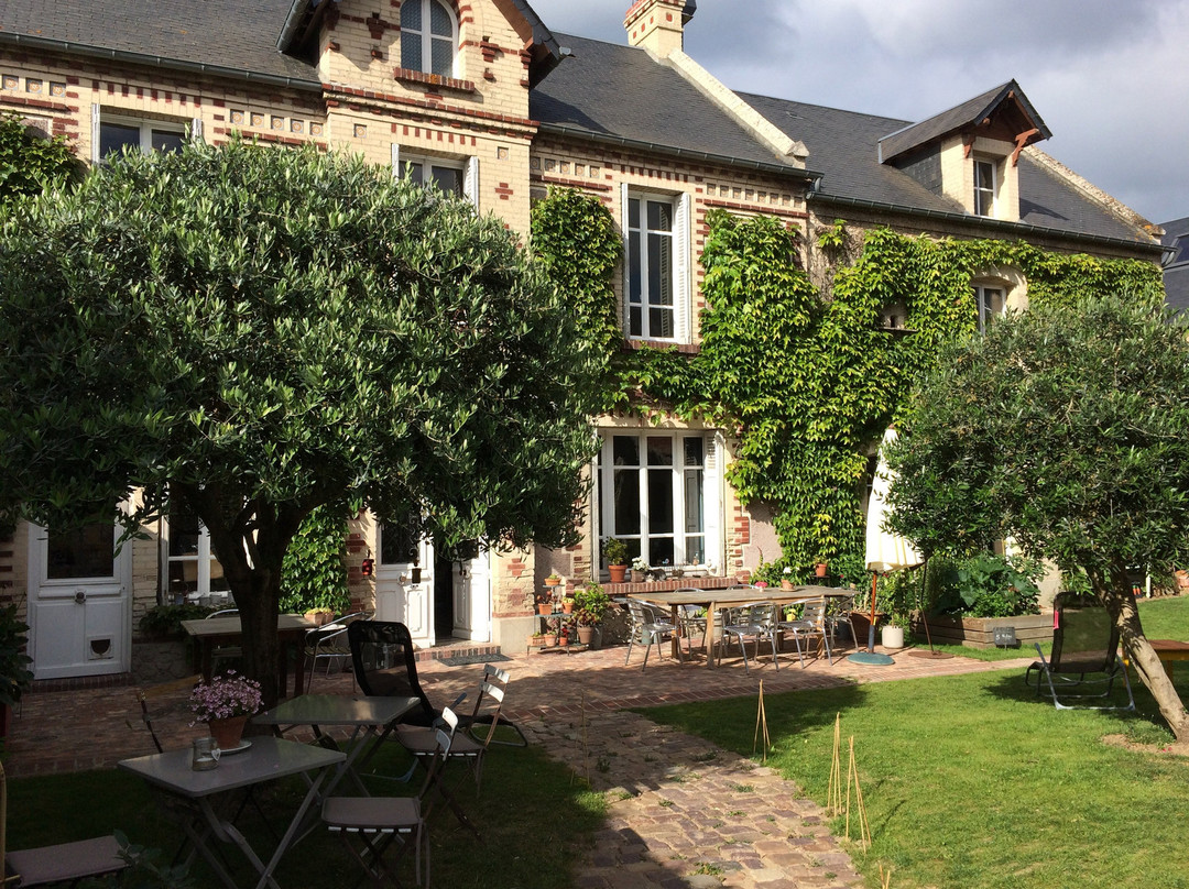 Douvres-la-Delivrande酒店住宿-Le Point du Jour