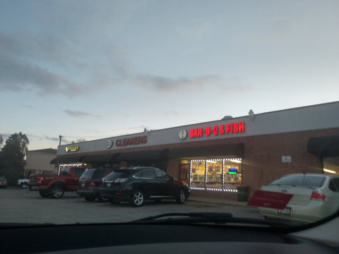 Berkeley餐馆和美食-Joe's Bar-b-q and Fish