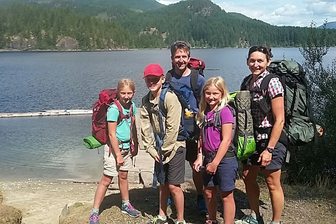 Sunshine Coast Shuttle-鲍威尔里弗必去景点