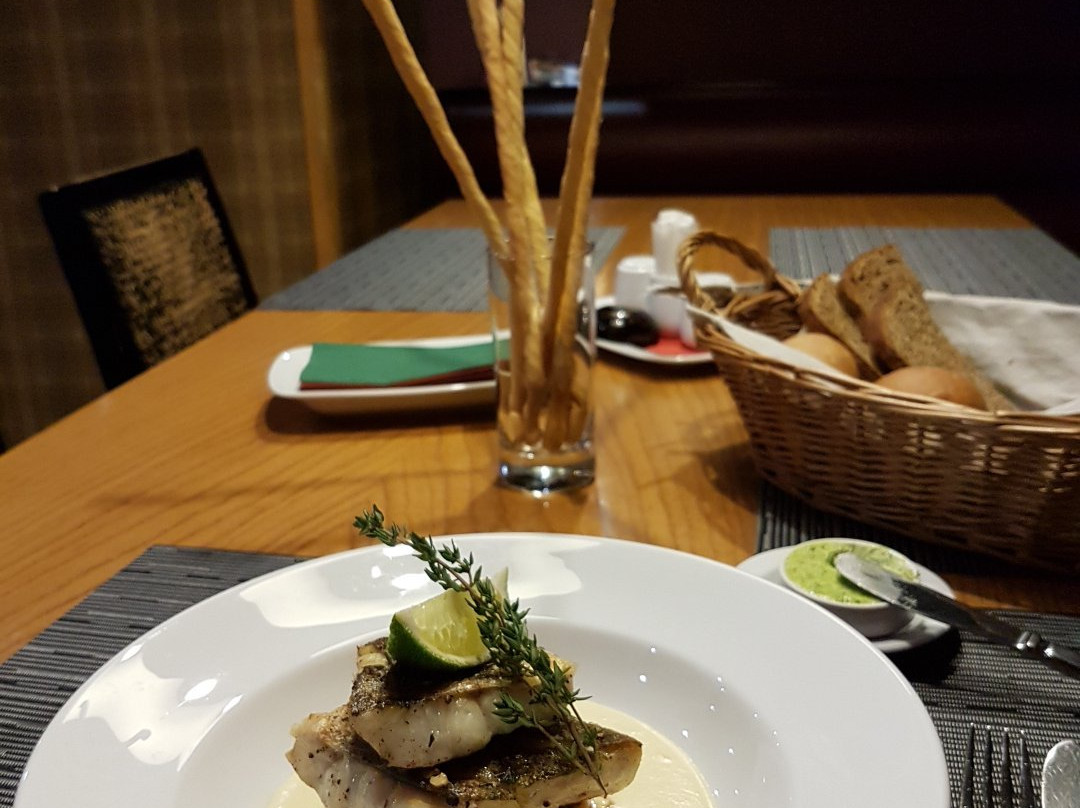 Akmola Province餐馆和美食-Restaurant Edinburg