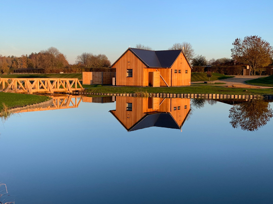 Fields End Water Caravan Park, Pods & Fishing