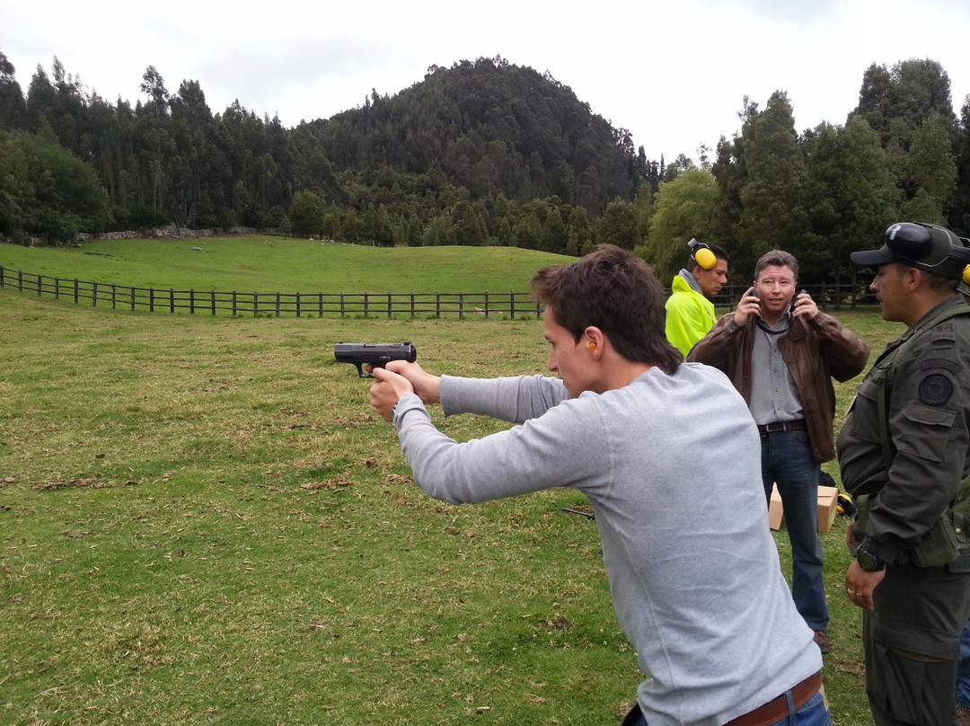 Action Games Colombia景点图片