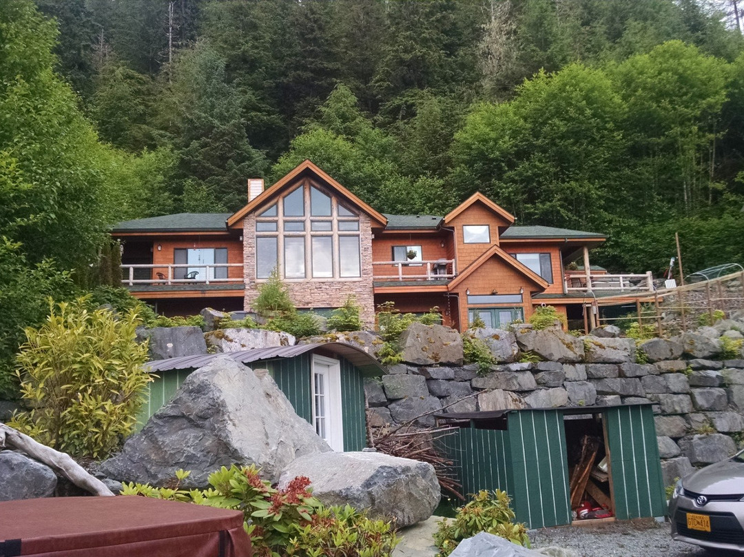 Raven's Peek Bed and Breakfast