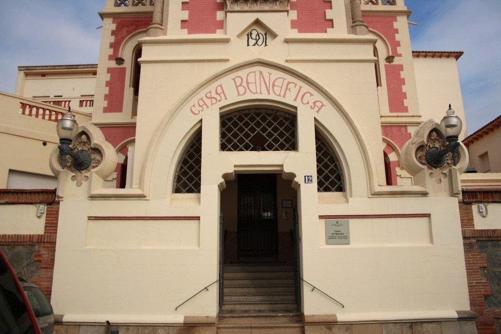 Casa Benefica-埃尔马斯诺必去景点