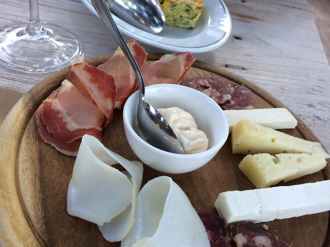 Cannigione餐馆和美食-Agriturismo La Colti