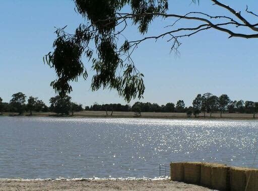 Lake Charlegrark-Minimay必去景点