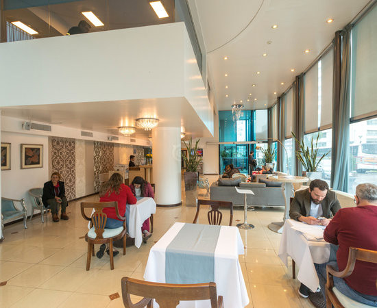 帕拉迪亚姆商务酒店