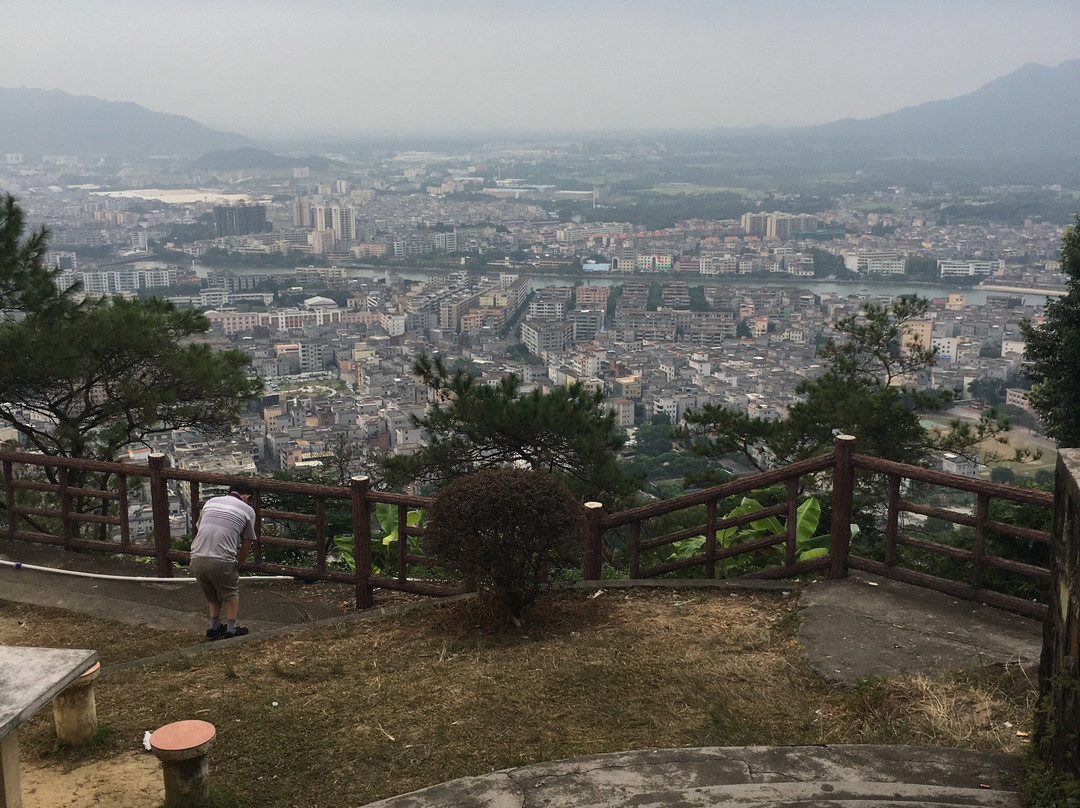 鳌峰山景点图片