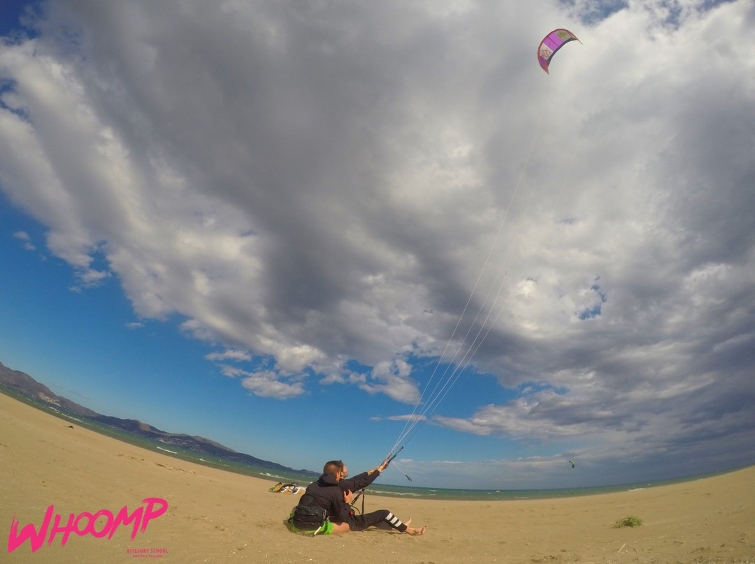 Whoomp Kitesurf School景点图片