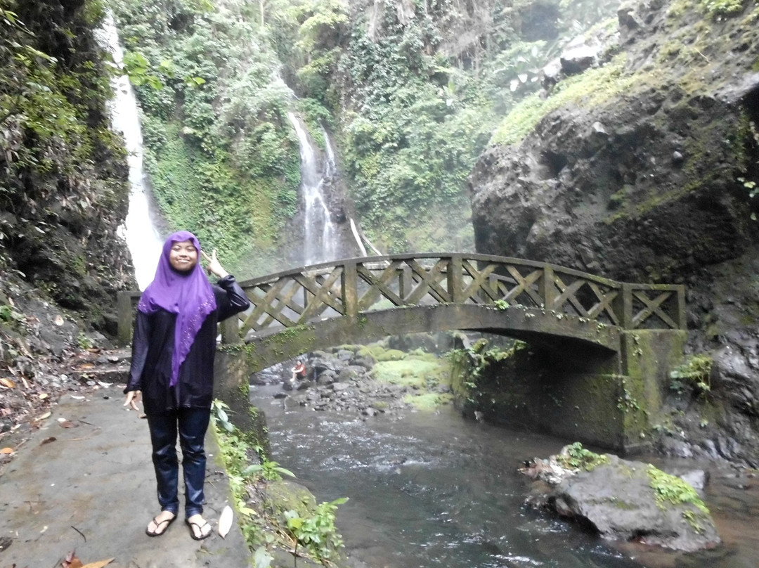 Kali Waterfall景点图片