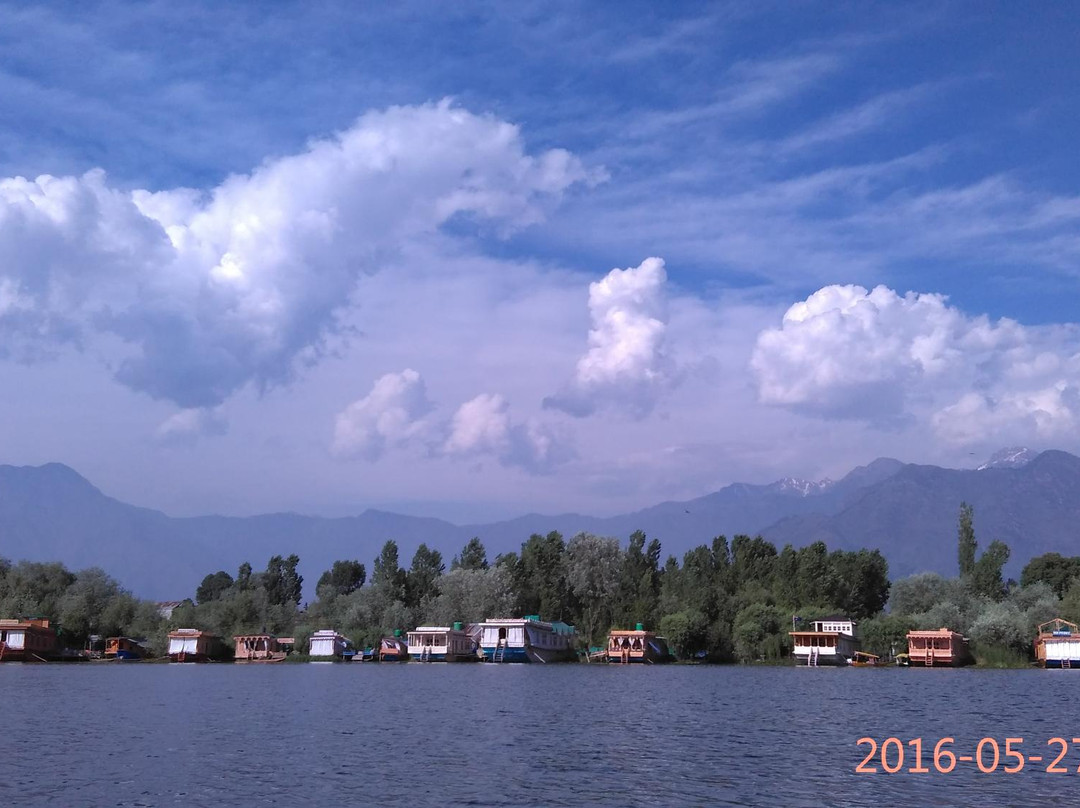 Nasim Bagh-斯利那加必去景点