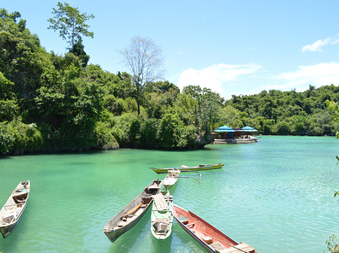 Napabale Lake景点图片