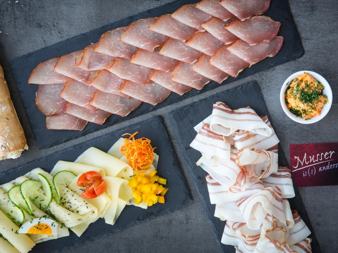 Judenau餐馆和美食-Heuriger Musser