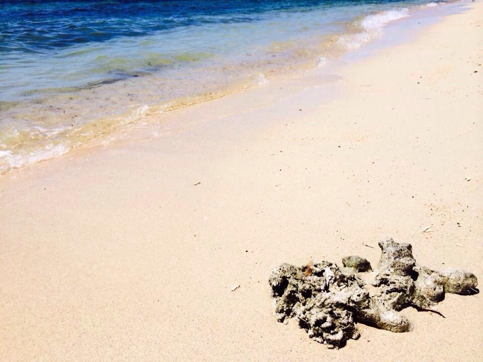Buktot White Beach景点图片