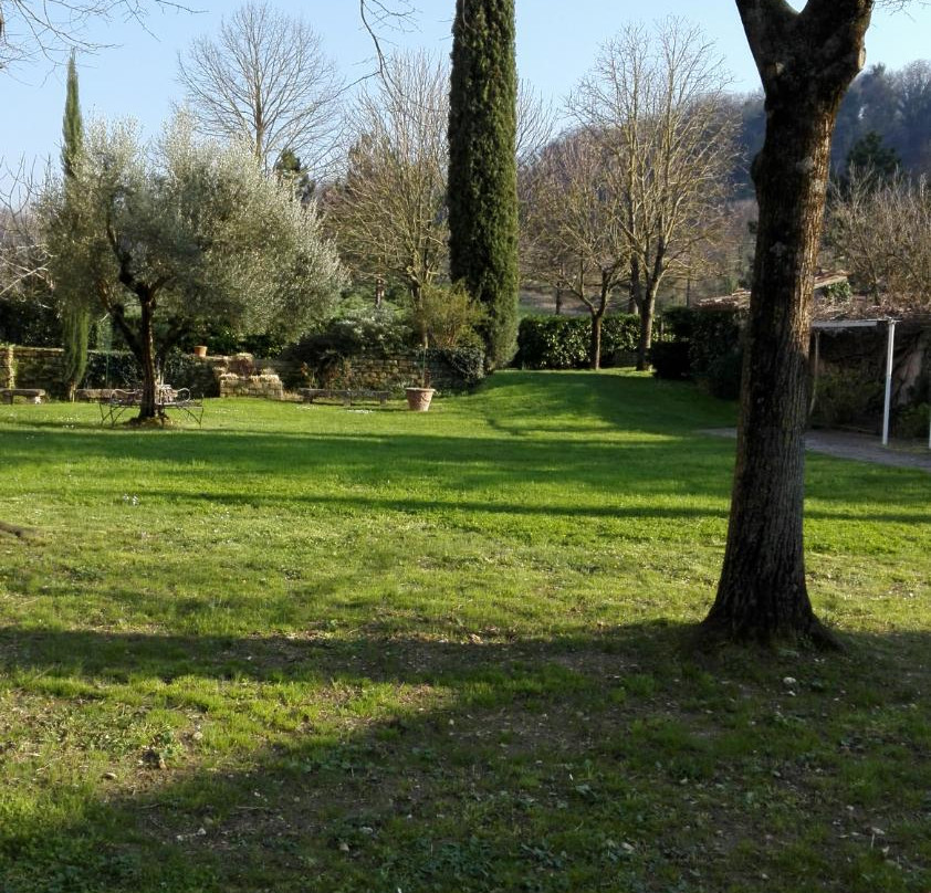 Abbazia di Sant'Elena-Serra San Quirico必去景点