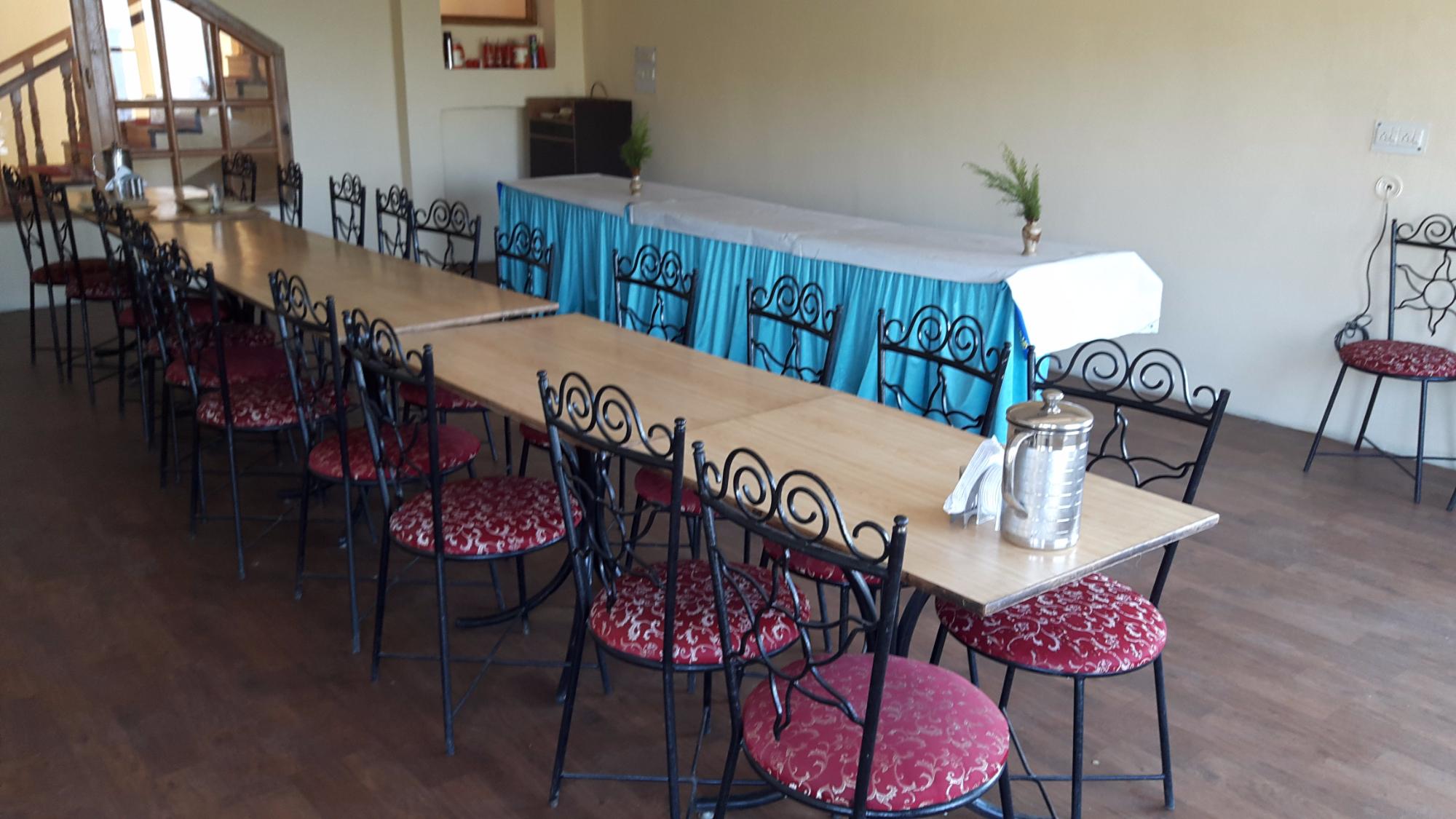 Elphinstone Himalayan Resort-餐饮