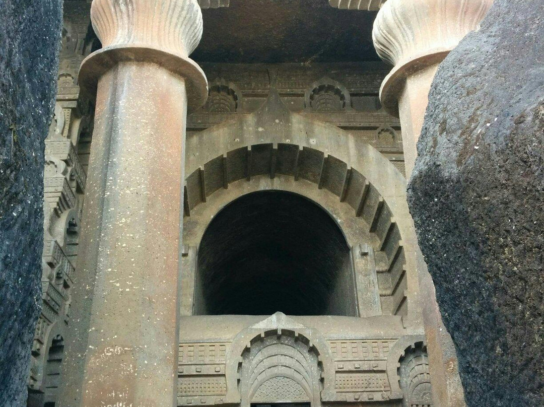 Bedsa Caves景点图片