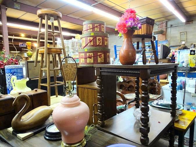 Oxford Downtown Indoor Flea Market景点图片