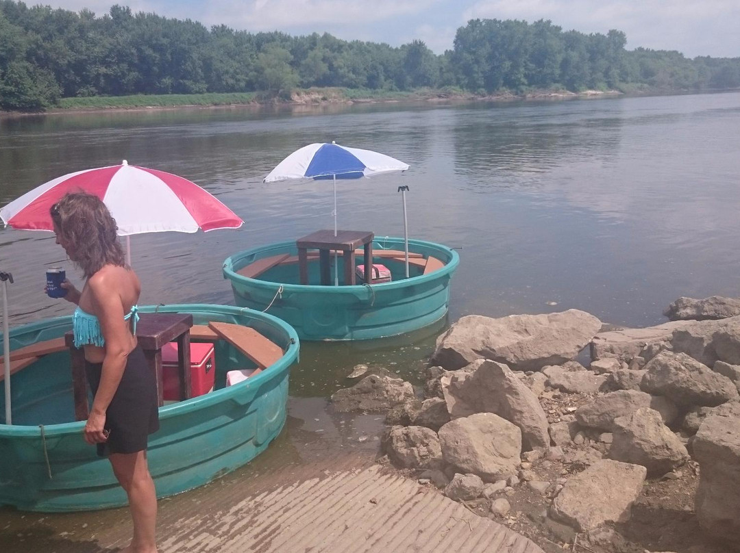 Cedar River Tank Tours-Solon必去景点
