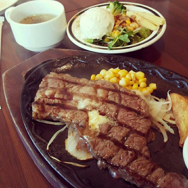 ステーキハンバーグ＆サラダバー けん　練馬谷原店　