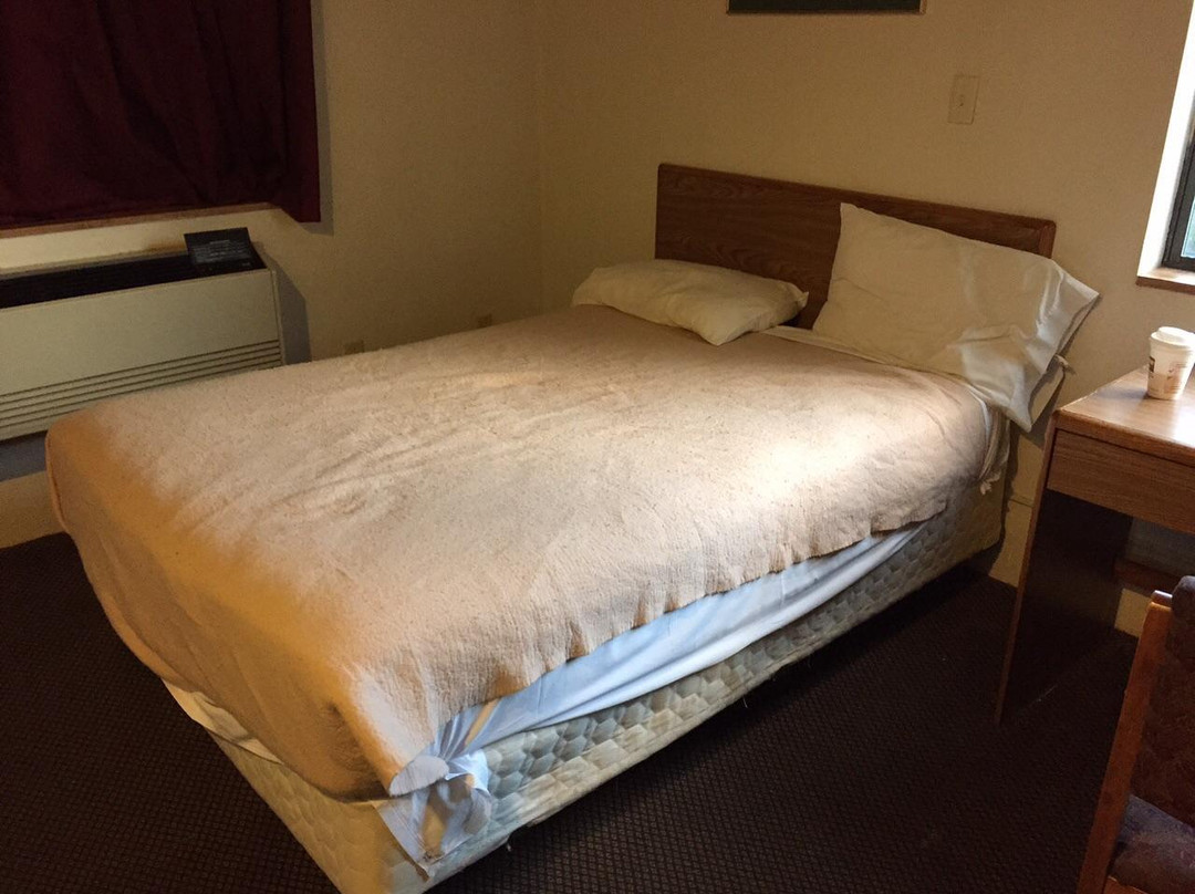 Super 8 Auburn主图