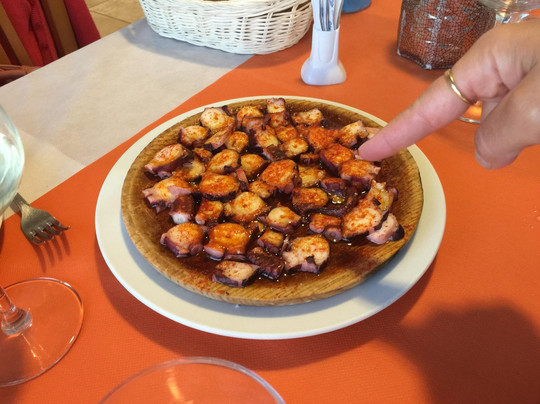 Portosin餐馆和美食-Pension Restaurante o Noso Bar