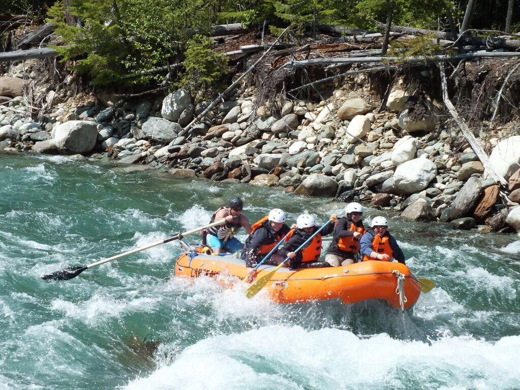 Lardeau River Adventures景点图片