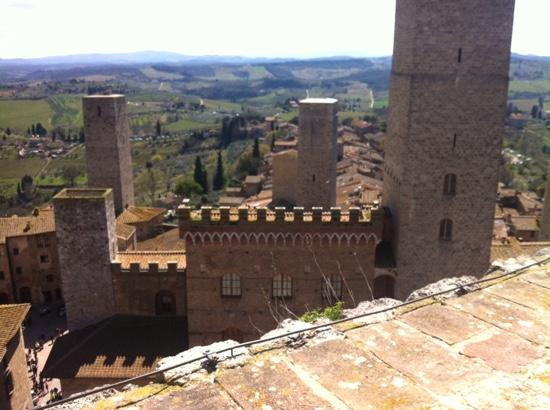 Torre Salvucci Maggiore-圣吉米尼亚诺必去景点