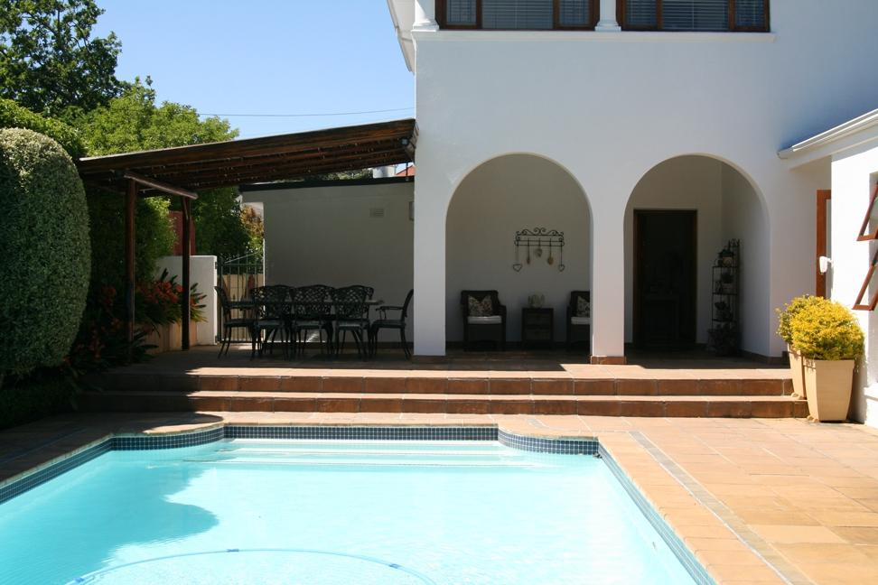 Oakvale Lodge Guest House主图