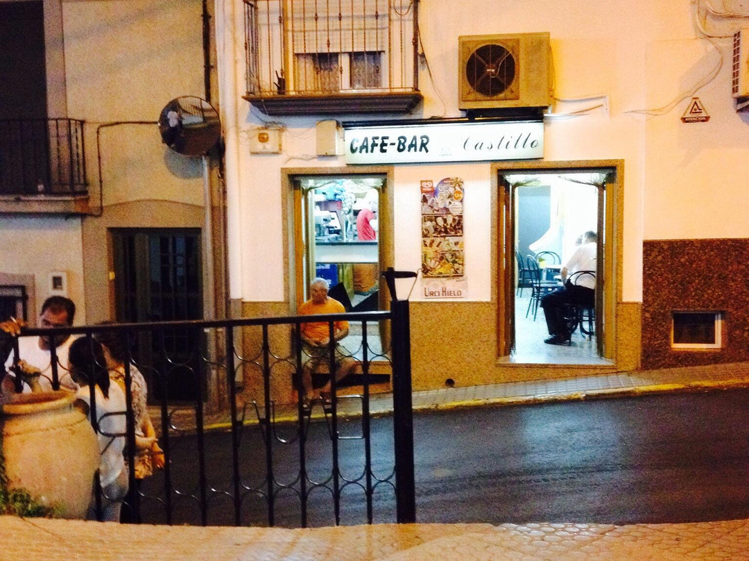 Cafe Bar Castillo      Finana景点图片