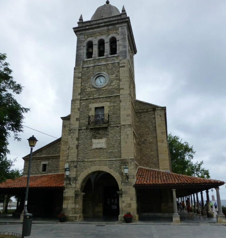 Iglesia de Santa Maria de Luanco景点图片