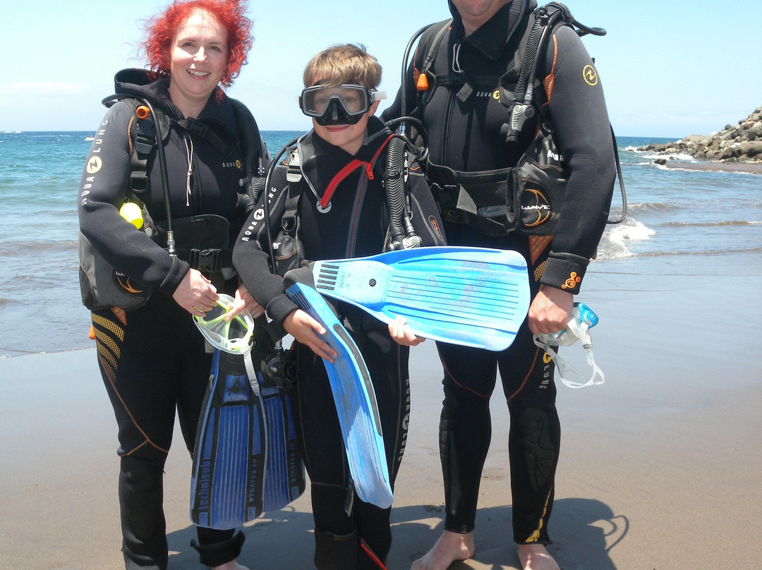 Blue Explorers Diving Centres-莫干港必去景点