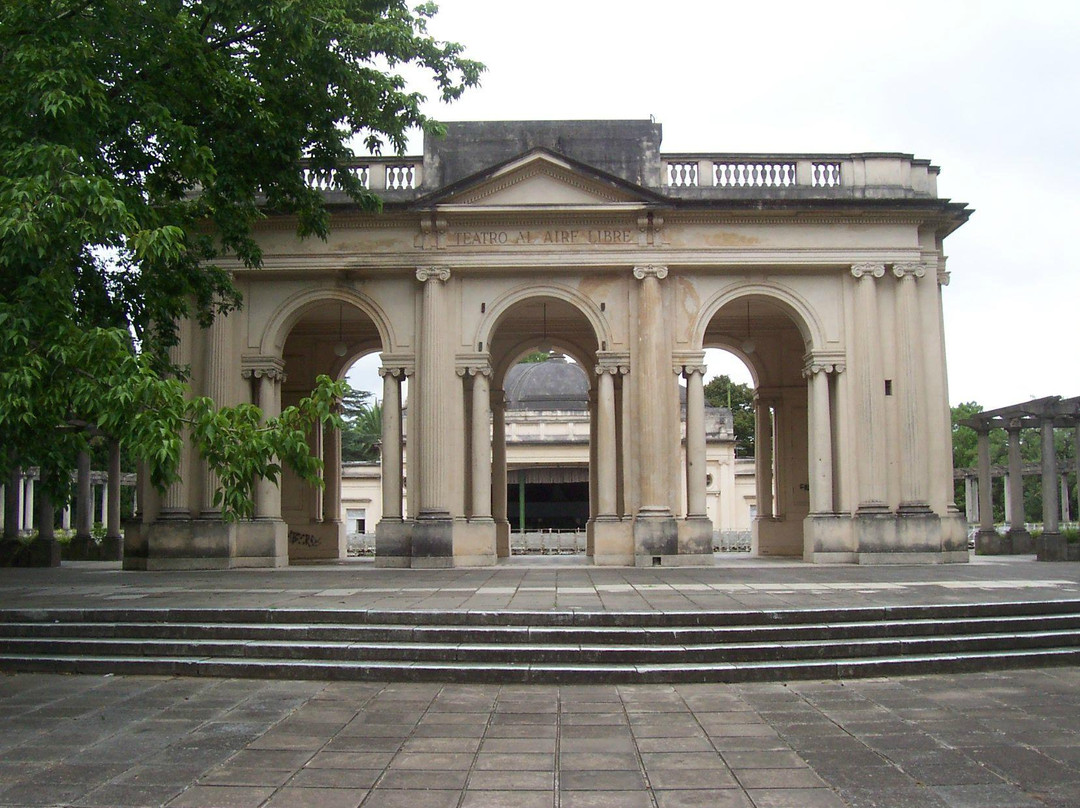 Paseo del Bosque-拉普拉塔必去景点