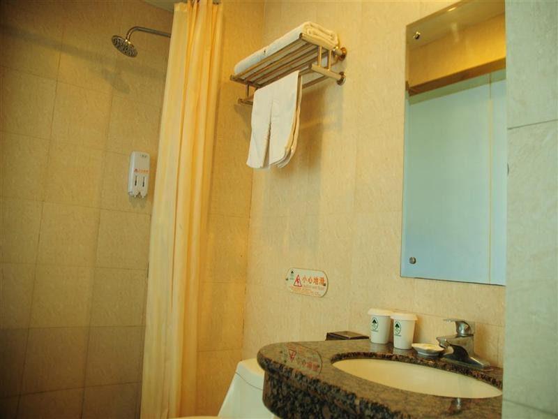 格林豪泰快捷酒店(张家口桥西区汽车站店)主图