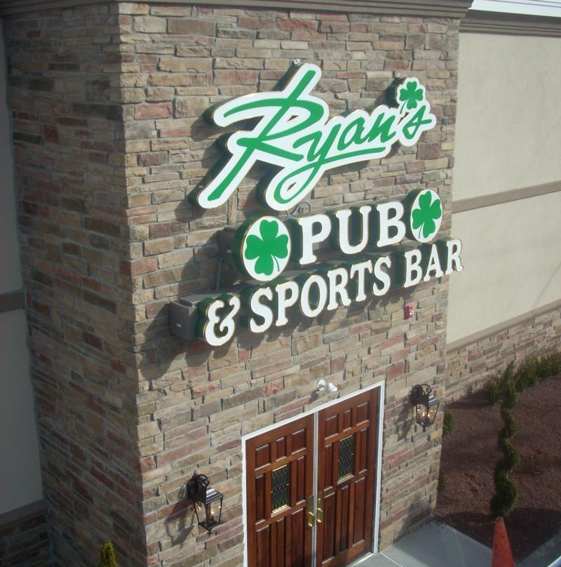 Monroe餐馆和美食-Ryan's Pub & Sports Bar